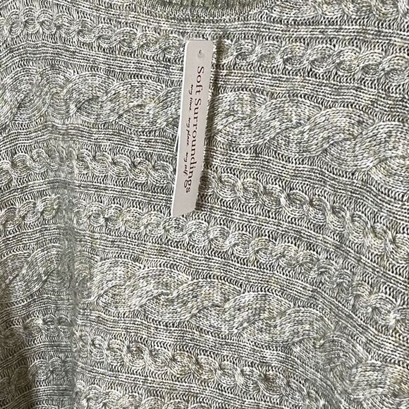 NWT Soft Surroundings ”Alena” Long Line Cable-knit Sage Green Sweater Size Mediu - Picture 5 of 10